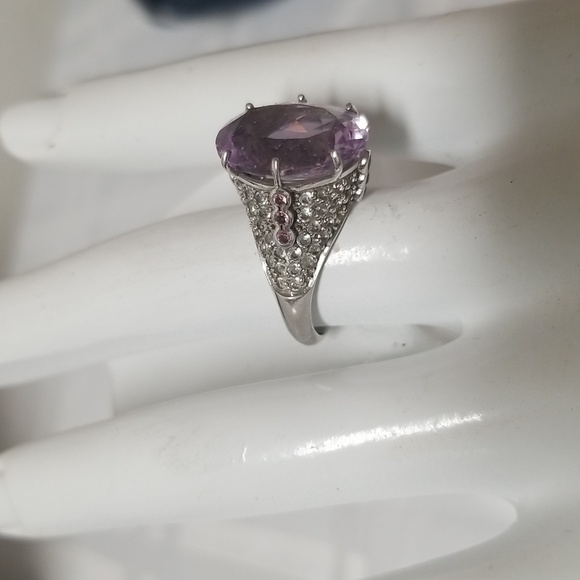 LAVENDER AMETHYST, Sz 7, Approx. 9.50 CTW Ring in 925 Sterling Silver. EUC - Picture 2 of 5